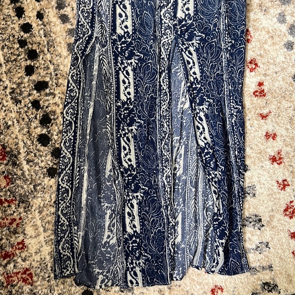 American Eagle cottage-core maxi skirt with two front cut outs. - Picture 2 of 5